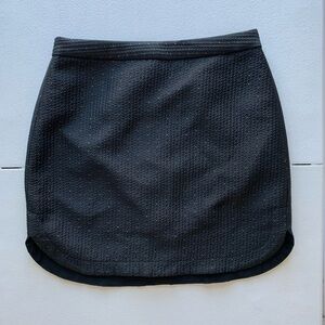Madewell Women’s Black and Gold Shirttail Jacquard Mini Skirt